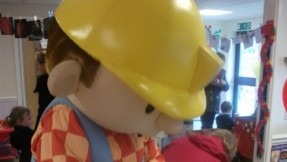 Our Lambing Weekend was a great success despite the heavens opening once or twice on saturday.
Bob the Builder was very popular and enjoyed playing with the children.