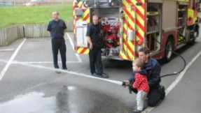 To celebrate International Firefighters Week we recieved a visit from the local fire brigade. The children enjoyed playing with the fire engine hose and dressing up as real fireman