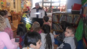 Our local Police Officer visited nursery to talk to the children about safety.