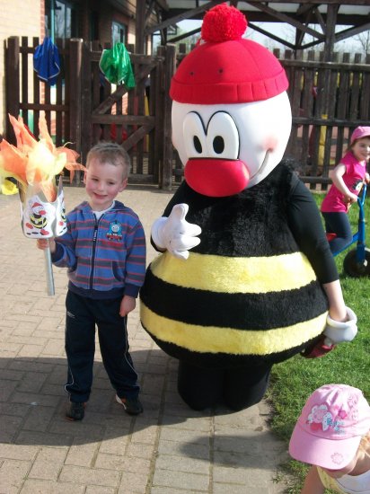 Bae Nursery Receive The Busy Bees Torch! Photo-1