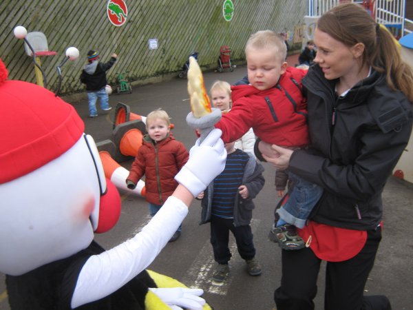 Busy Bees Torch came to St Andrews! Photo-2