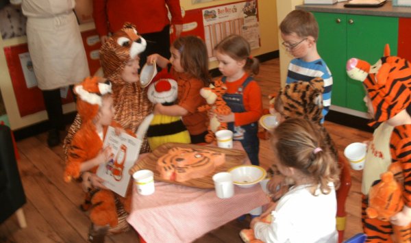 World book day 2012 Photo-5