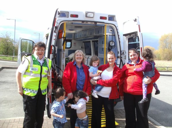 St Johns Ambulance visited the nursery Photo-2