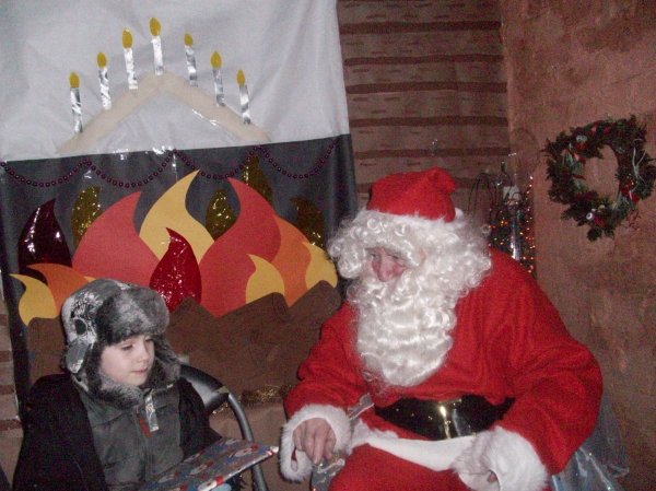 Wow! what a successful Santa's Grotto! Photo-3