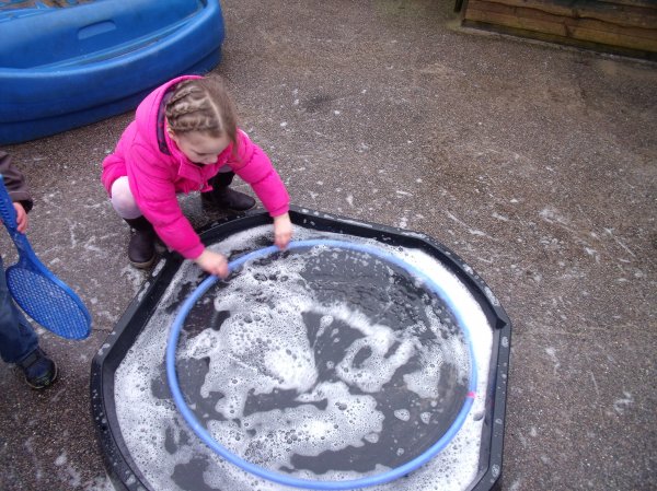 Let's make bubbles Photo-1