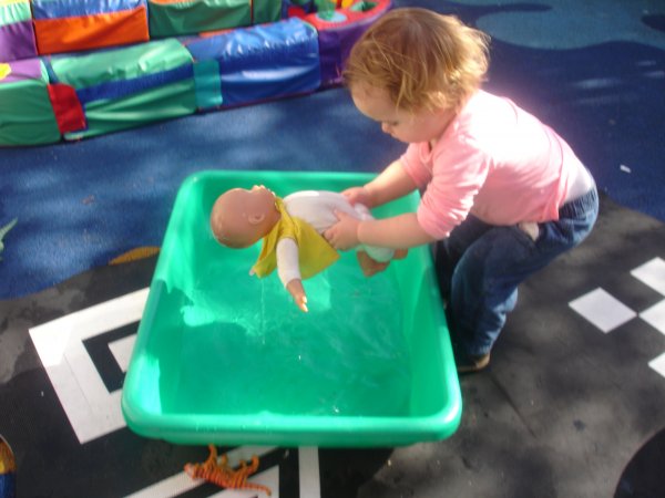 It's splash time in the garden Photo-3