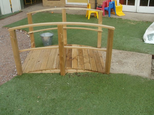 New Exciting Outdoor Area! Photo-3