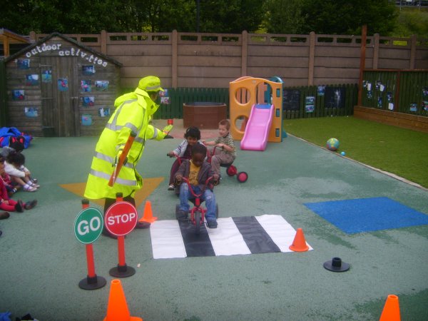 Lollipop Lady visits nursery Photo-6