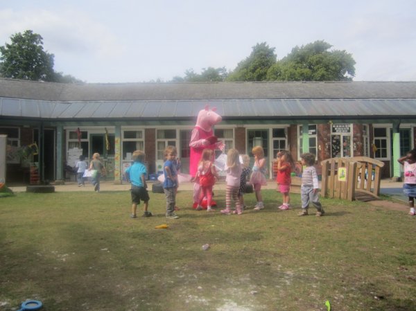 Peppa Pig Bing Bong Dance Photo-3