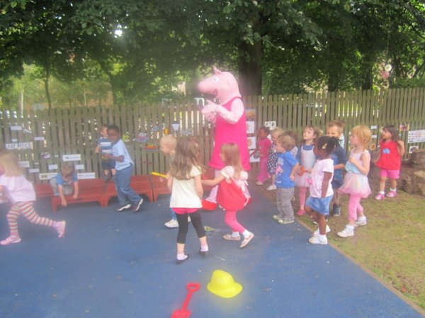 Peppa Pig Bing Bong Dance Photo-5