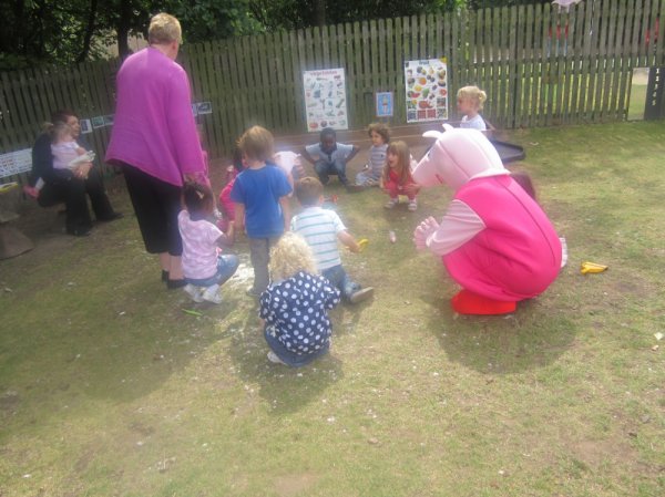 Peppa Pig Bing Bong Dance Photo-6