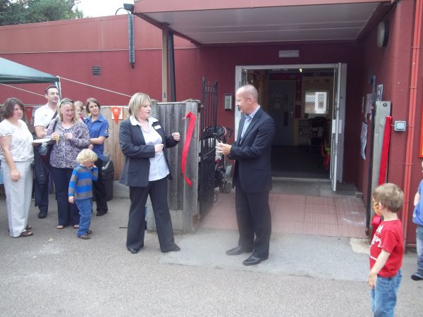 Busy Bee's Launch Day Photo-4