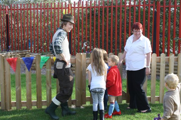 Mr Bloom Visits Dartmouth Circus Photo-1
