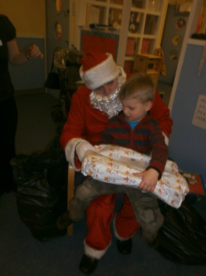 Children's Christmas Parties. Photo-4