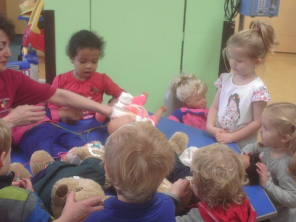 Busy Bees Go To the Ward Photo-2