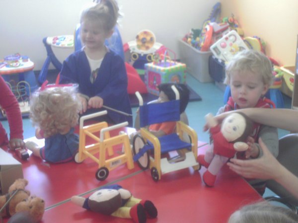 Busy Bees Go To the Ward Photo-4