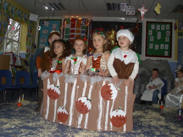 Pre school Christmas Production Photo-3